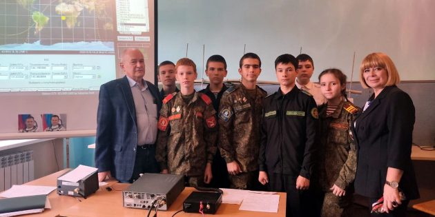 Сеанс связи между МКС и радиостанцией Нижегородской кадетской школы (RD5T)